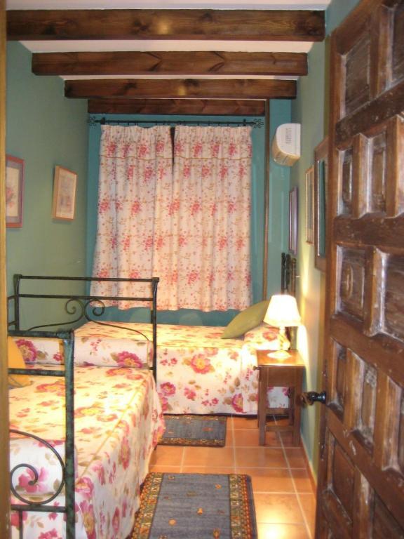 Apartamentos Saqura Сегура-де-ла-Сьерра Номер фото