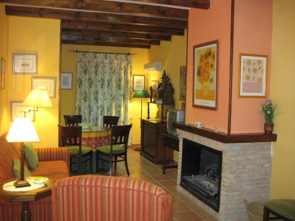 Apartamentos Saqura Сегура-де-ла-Сьерра Номер фото